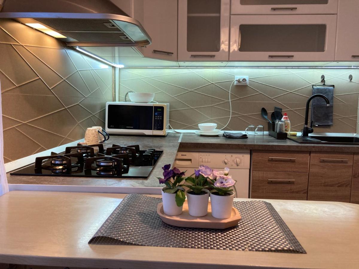 Olivia'S Studio - Apartment Яссы Экстерьер фото