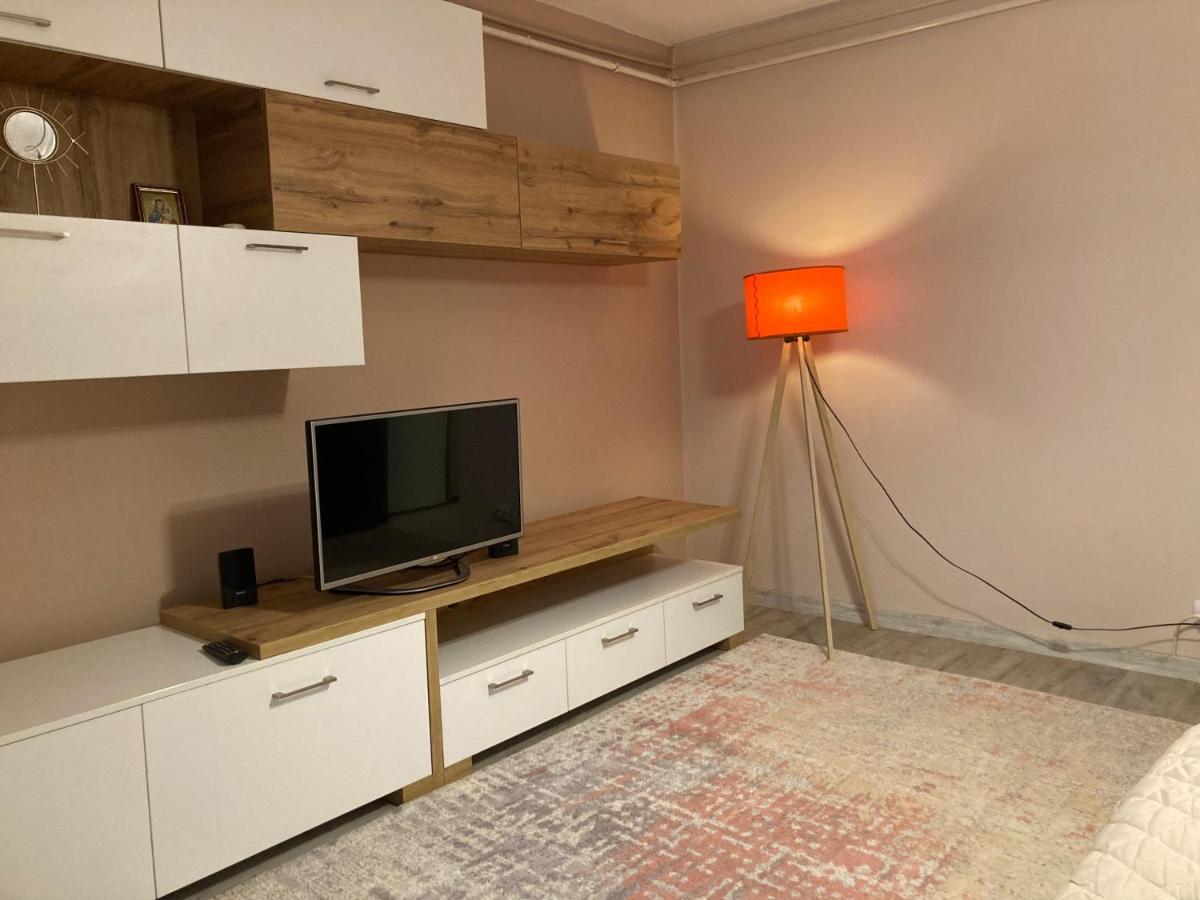 Olivia'S Studio - Apartment Яссы Экстерьер фото