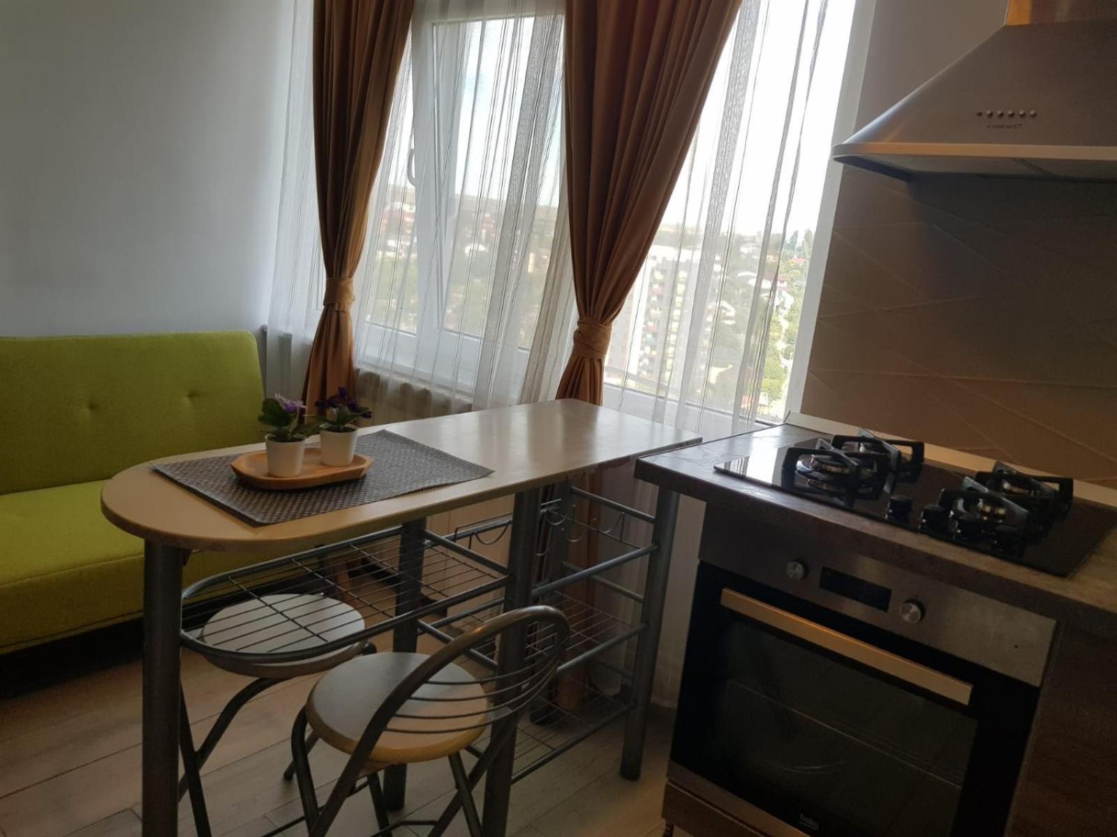 Olivia'S Studio - Apartment Яссы Экстерьер фото
