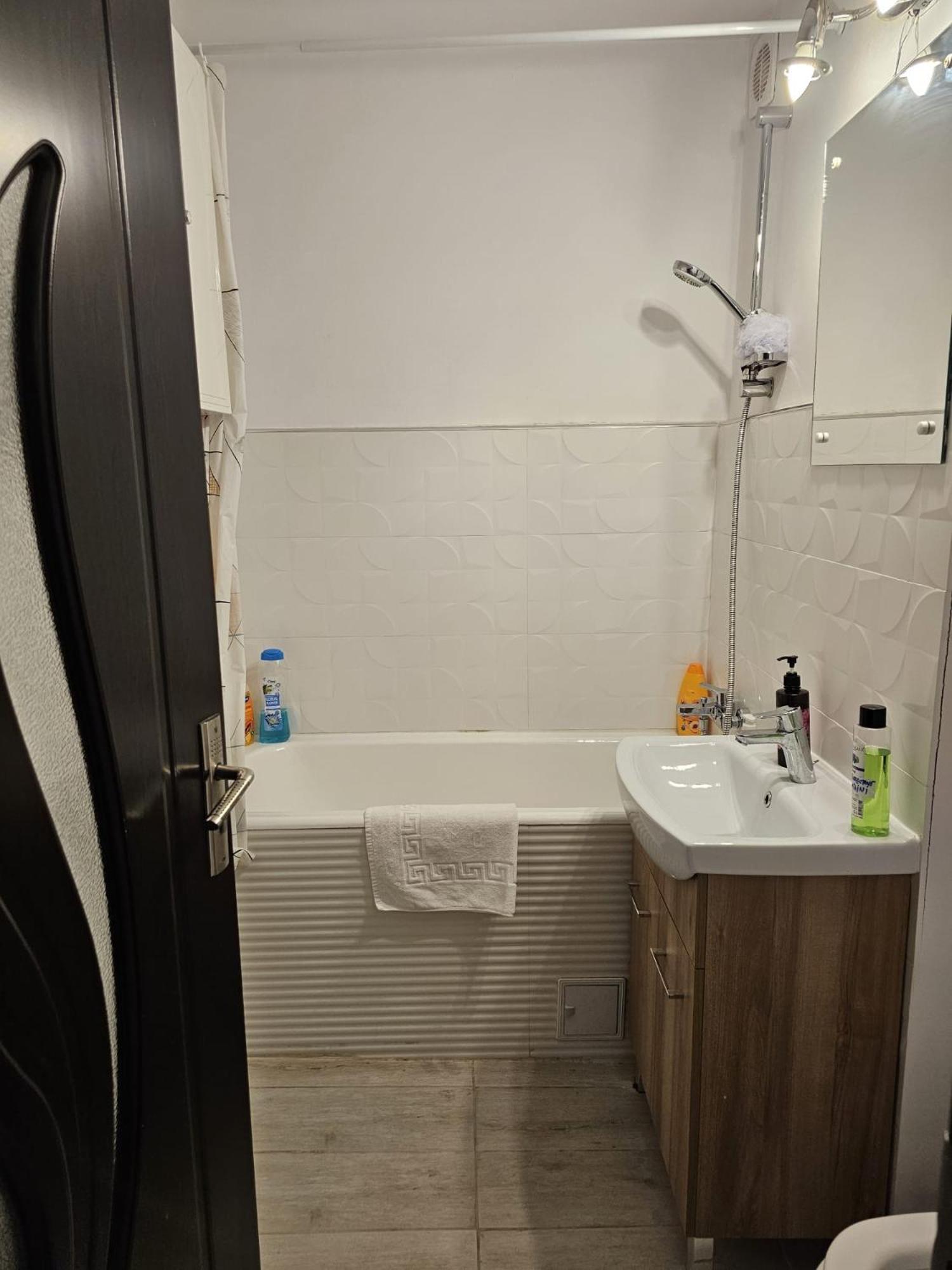 Olivia'S Studio - Apartment Яссы Экстерьер фото