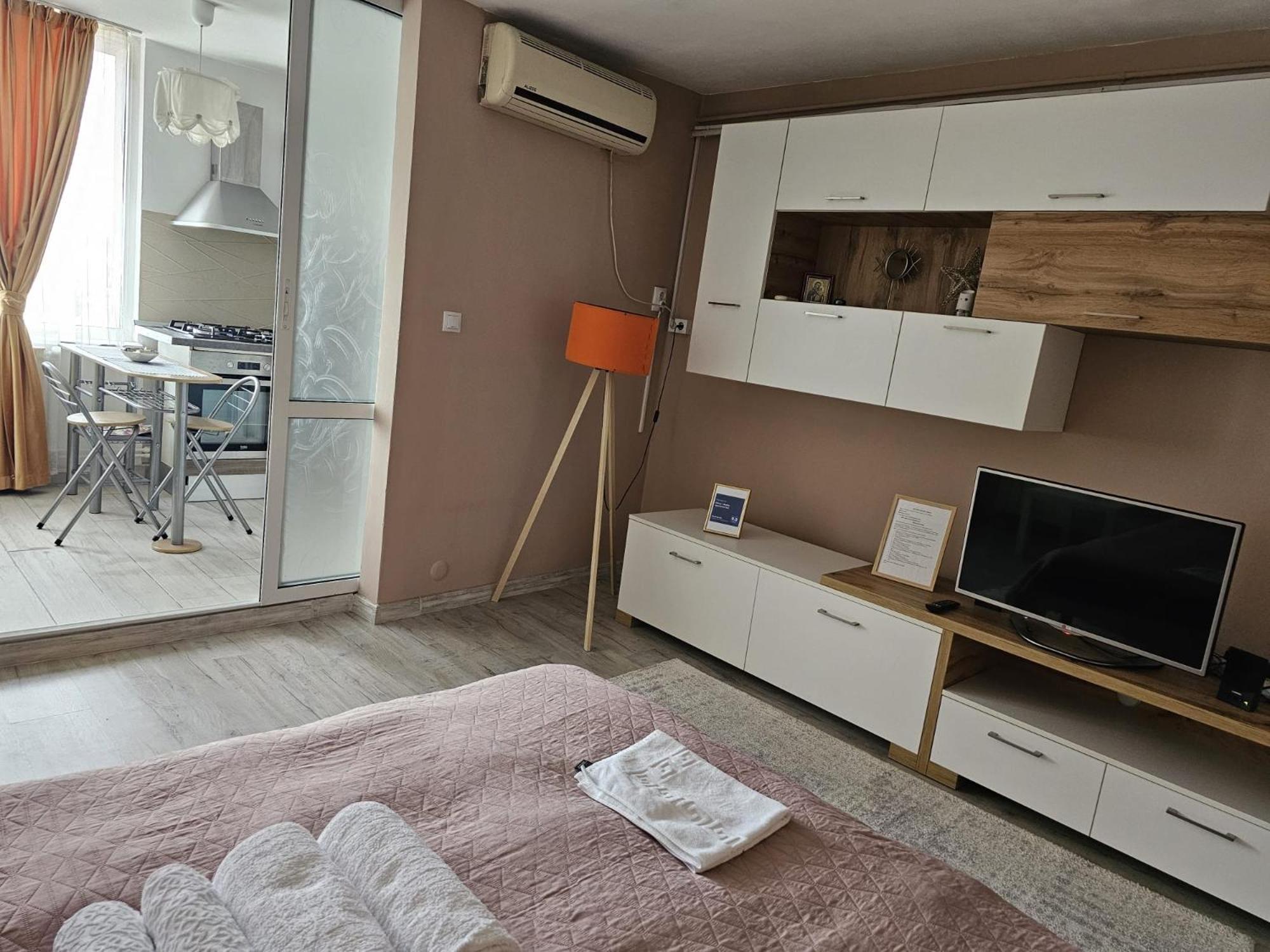 Olivia'S Studio - Apartment Яссы Экстерьер фото